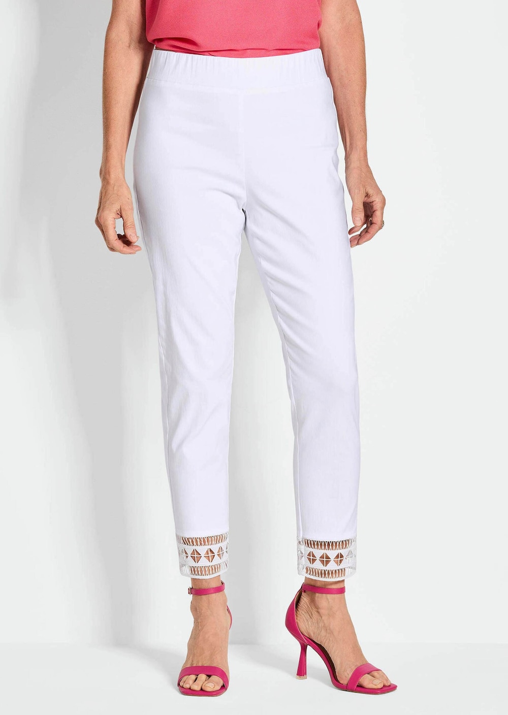 Große Größen Freizeithose LOUISA mit Spitze, Damen, weiß, Größe: 25, Viskose/Synthetische Fasern, Happy Size DE Women Große Größen Freizeithose LOUISA mit Spitze, Damen, weiß, Größe: 25, Viskose/Synthetische Fasern, Happy Size DE Women von GOLDNER