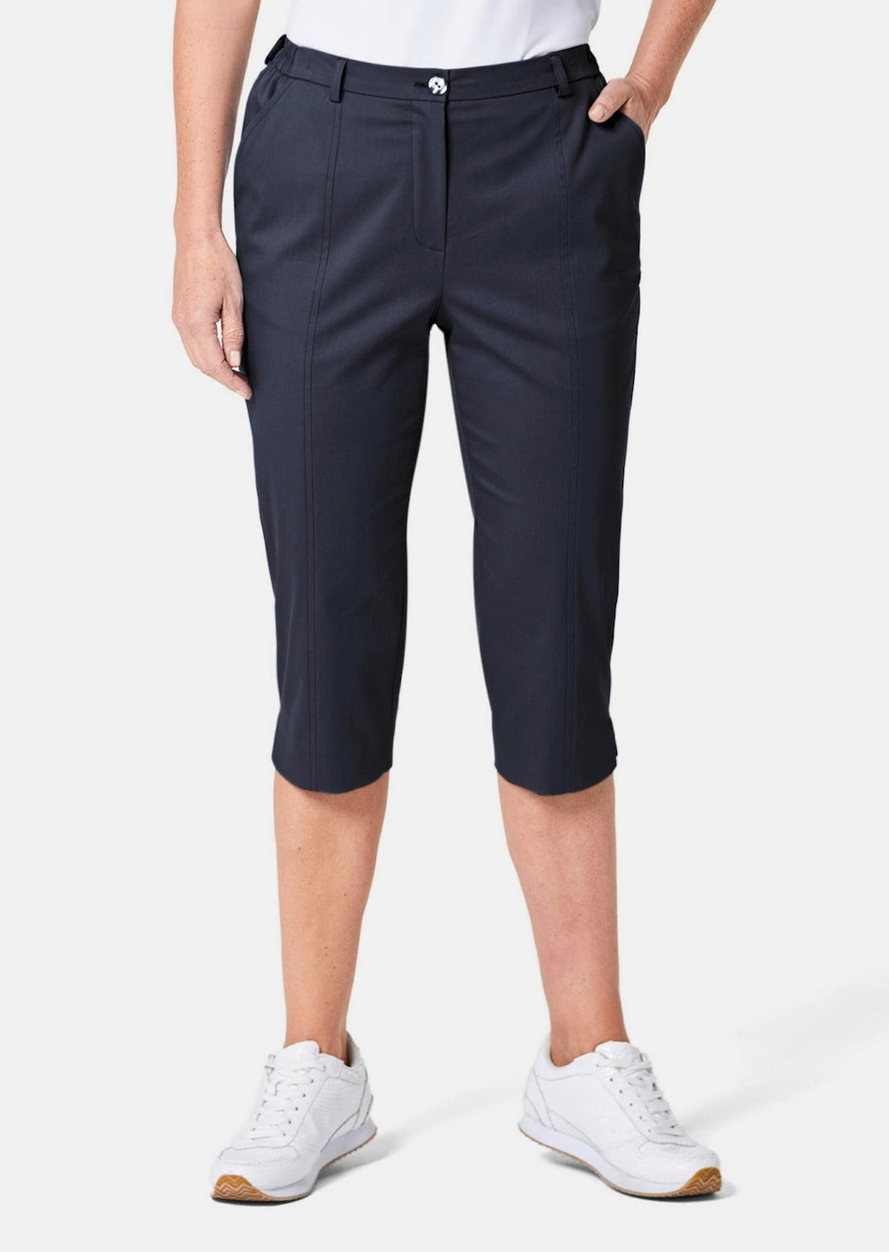 Große Größen Sportive Capri-Hose aus Satin, Damen, grau, Größe: 22, Baumwolle/Polyester, Happy Size DE Women von GOLDNER