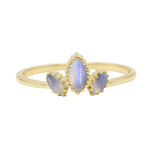GOMTI JEWELS Moonstone Ring – 18K Gold Plated 925 Sterling Silver 3-Stone Ring for Women – Elegant Statement Jewelry(6) von GOMTI JEWELS