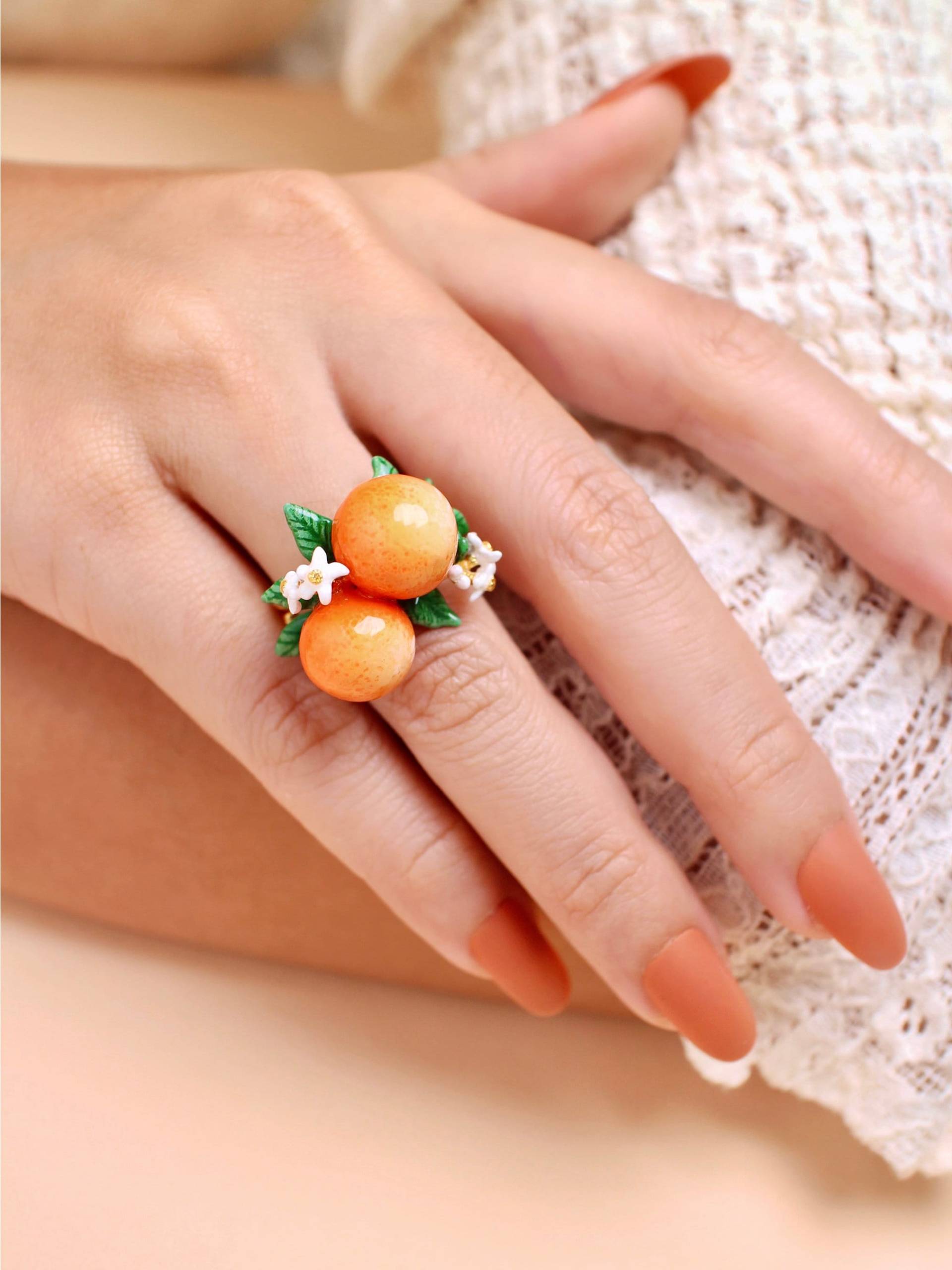 Orangenring, Fruchtige Blüte, Goodafternine, Emaille Ring, Verspielter Schmuck von GOODAFTERNINE