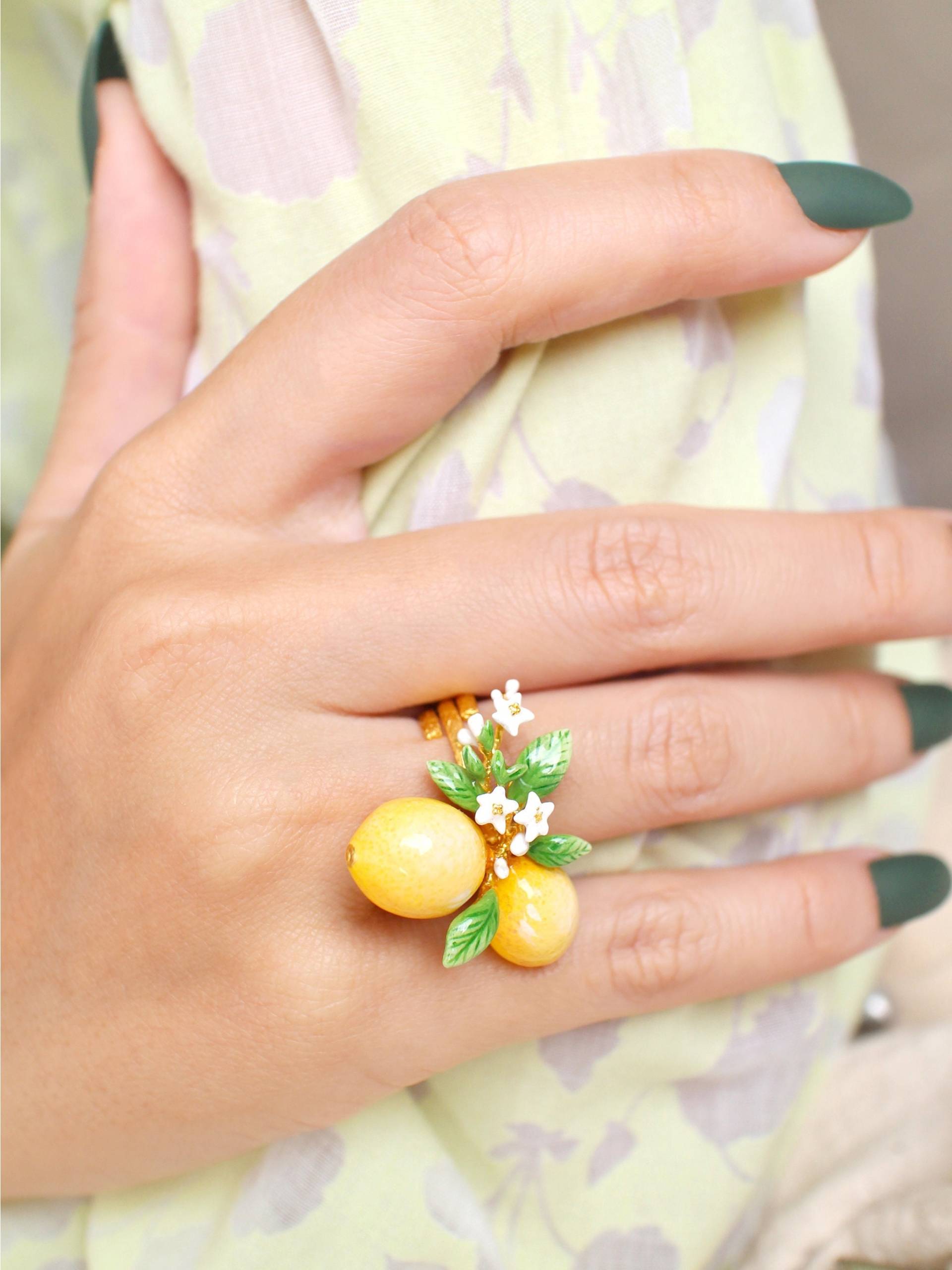 Zitronen Ring, Fruchtige Blüte, Goodafternine, Emaille Verspielter Schmuck von GOODAFTERNINE