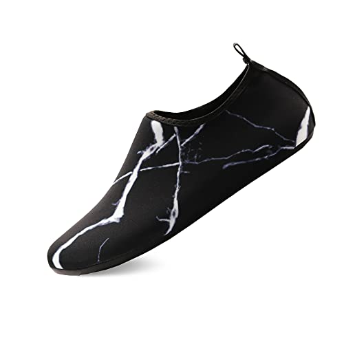 GOODSALEOK Wasserschuhe Herren Badeschuhe Damen Aquaschuhe BelüFtet Schnell Trocknend Strandschuhe Barfuß Yoga Schuhe Wassersport Weiße Streifen 44/45 von GOODSALEOK