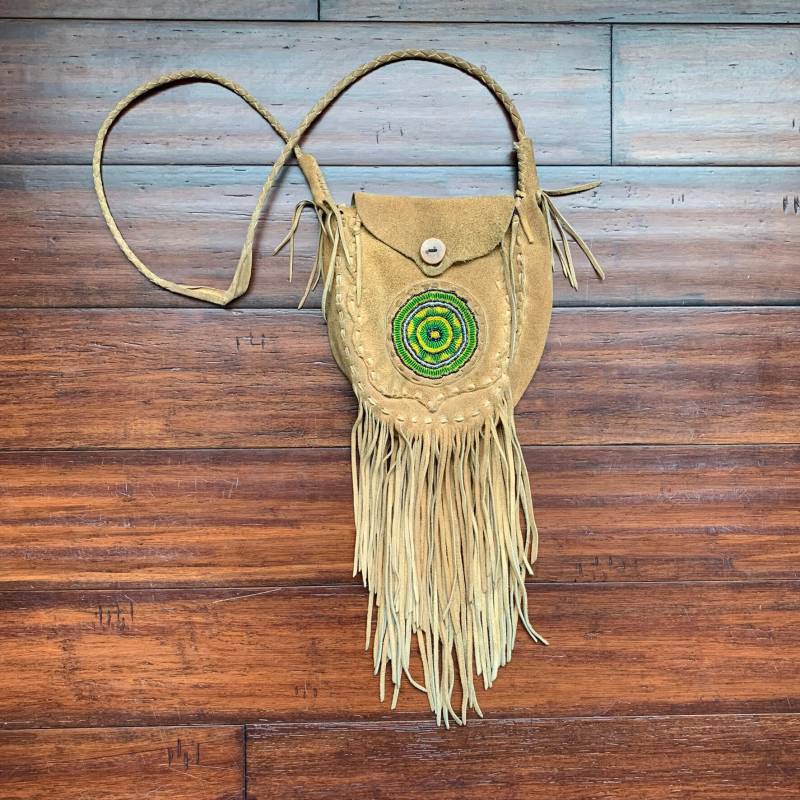 1970Er Vintage Perlen Wildleder Fransentasche Boho Style von GOODTHINGSYOUCANBUY