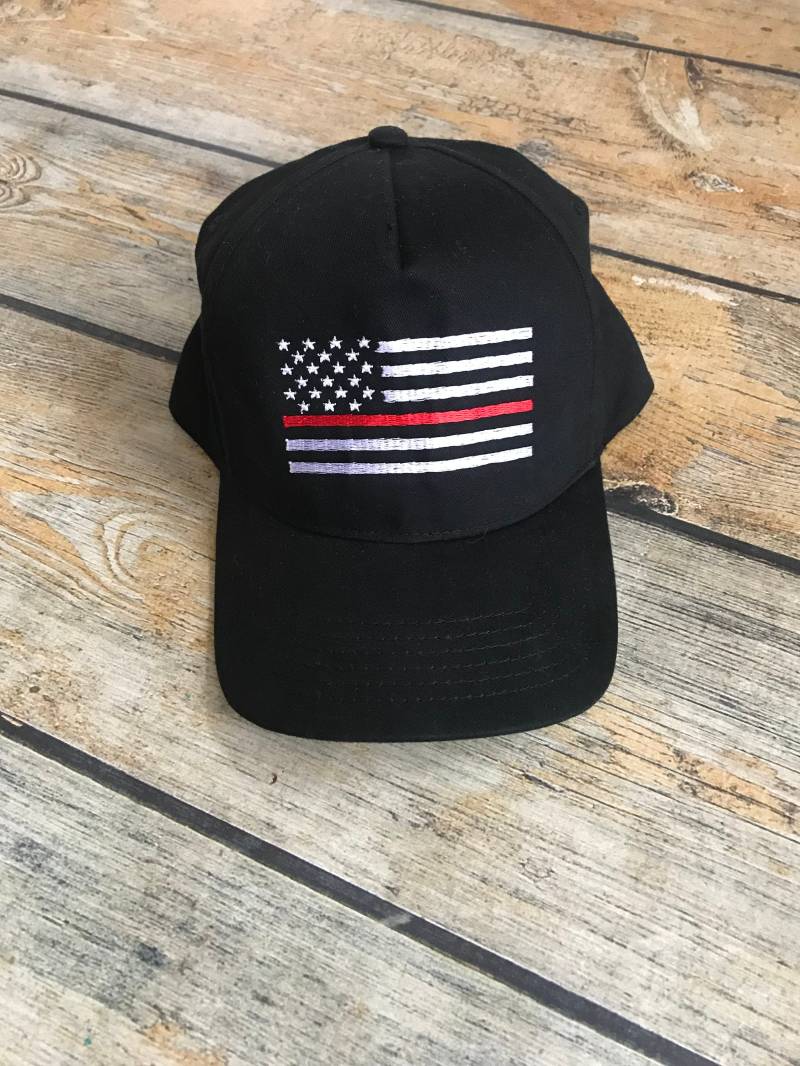 Dünne Rote Linie Flagge Bestickte Hüte, Personalisierte Feuerwehrmannhut, Ersthelfer Geschenk, Feuerwehrmann-Unterstützungshut, Feuerfrauhut von GOalphabetsoup