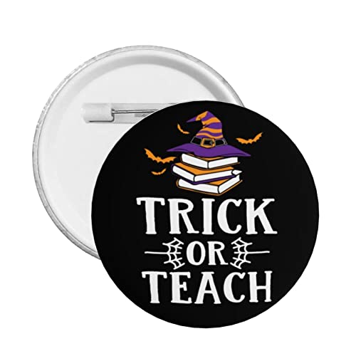 Retro Halloween Trick Or Teach Button Pins Lustige Halloween Lehrer Runde Anstecker Halloween Dekoration Dekor Pins für Kleidung Tasche Hut Accessoires von GQWJKSZ