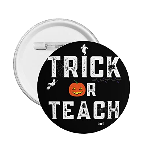 Retro Halloween Trick Or Teach Button Pins Lustige Halloween Lehrer Runde Anstecker Halloween Dekoration Dekor Pins für Kleidung Tasche Hut Accessoires von GQWJKSZ