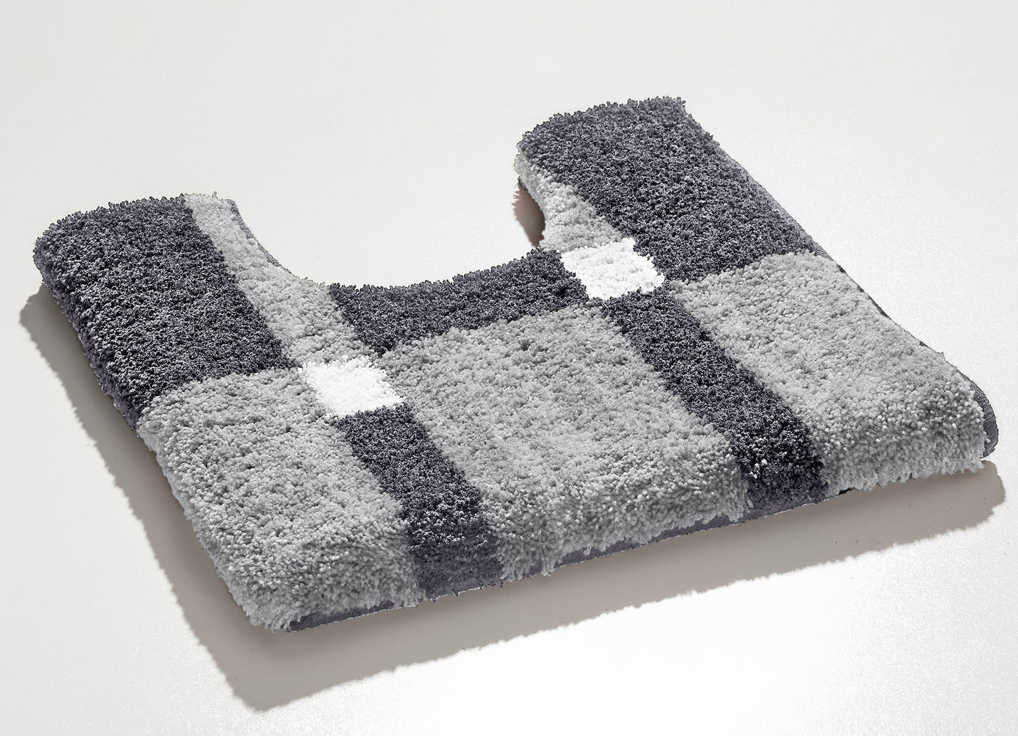 Badgarnitur mit rutschhemmender Rückseite, Größe 108 (Stand-WC-Vorleger, 50/ 50 cm), Silber-Grau von GRUND