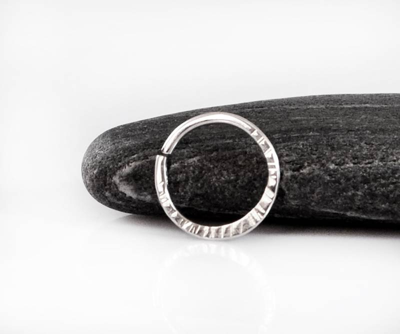 Septum Ring - Nahtloser Nasenring Hoop Sterling Silber Septum Piercing Dünne Endlos Twist Creolen 20G 18G 16G 14G Einzigartiges von GSminimal