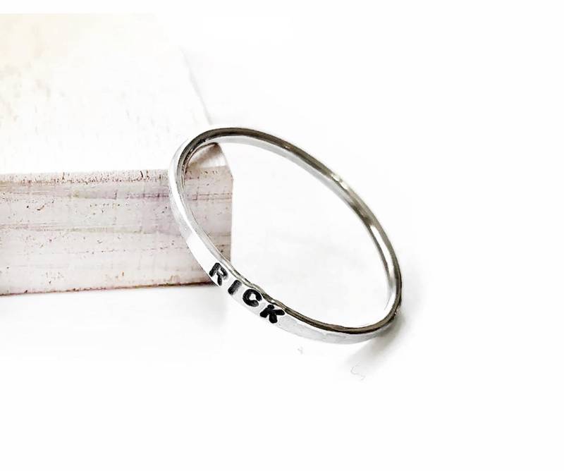 Stapelbarer Namensring - S925 Sterlingsilber Zierlicher Anpassbarer Personalisierter Ring Ihre Wortwahl Einzigartige Geschenkideen Für Sie von GSminimal