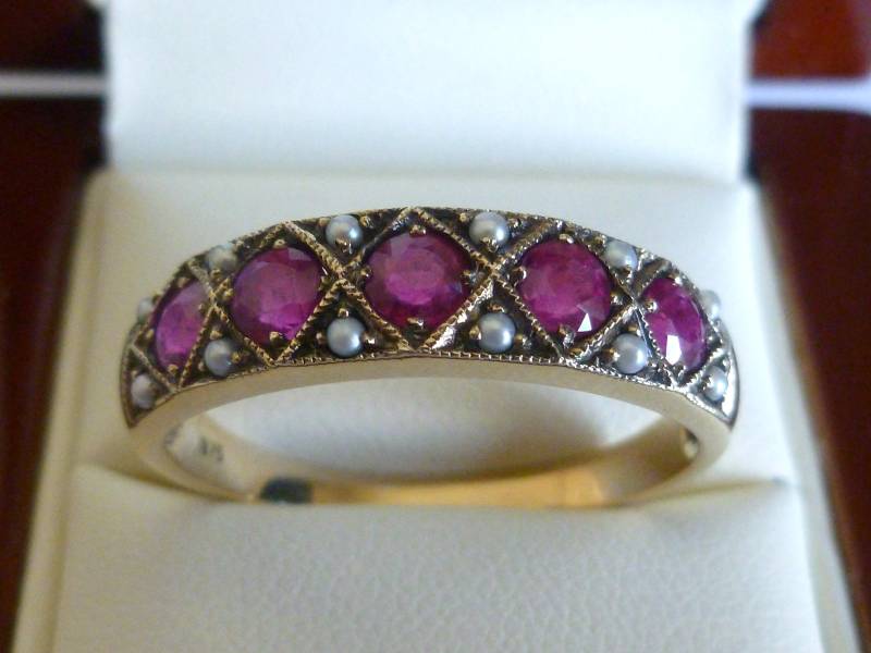 9 Karat Gold Rubin & Perle Ring, Antike Perlen Solide Gelbgold Vintage Frauen Benutzerdefinierte Auch Verfügbar 10K 14K 18K R151 von GTJewellers