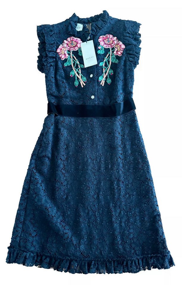 GUCCI Midikleid Ball Kleid aus hochwertiger Spitze und mit floralen Stickereien Hochwertige Spitze mit Samtband, Rüschen an Kragen von GUCCI