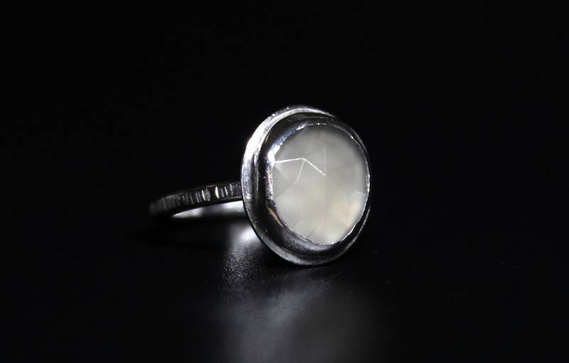 Größe 6.25 - Grauer Mondstein Sterling Silber Ring | Frauen Statement Gugma Schmuck von GUGMA