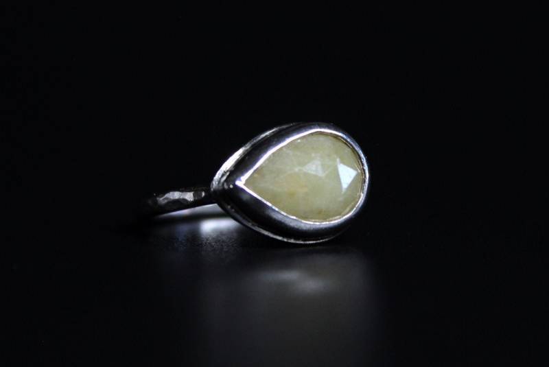 Größe 7.75 - Gelber Sterlingsilber-Ring Im Tropfen-Rosenschliff | Gugma Schmuck von GUGMA