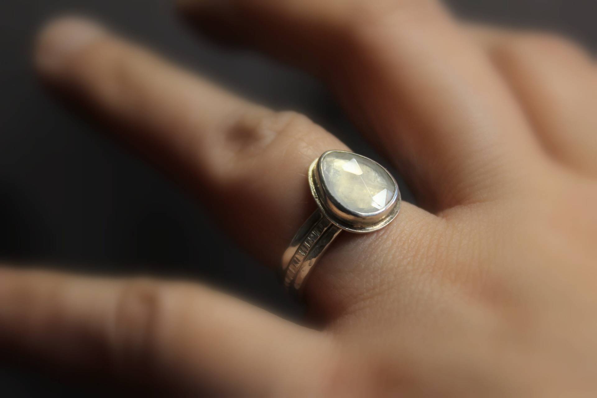 Grösse 9 - 3Er Set Regenbogen Mondstein Sterling Silber Ring | Frauen Statement Gugma Schmuck Grösse 9 - 3Er Set Regenbogen Mondstein Sterling Silber Ring | Frauen Statement Gugma Schmuck von GUGMA