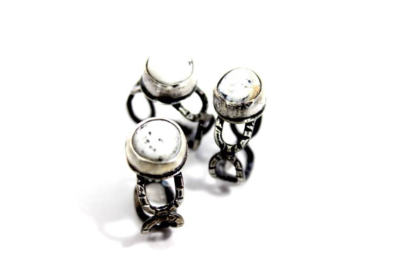 Size 5.75, 6.75, 7.75 - Kettenglied Sterling Silber Ring Mit Weißem Büffel Türkis | Boho Minimalist Gugma Schmuck von GUGMA