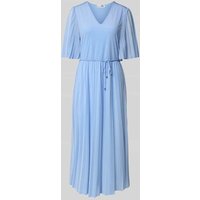 GUIDO MARIA KRETSCHMER WOMAN Cocktailkleid mit V-Ausschnitt Modell 'Enie' in Rauchblau, Größe 40 GUIDO MARIA KRETSCHMER WOMAN Cocktailkleid mit V-Ausschnitt Modell 'Enie' in Rauchblau, Größe 40 von GUIDO MARIA KRETSCHMER WOMAN