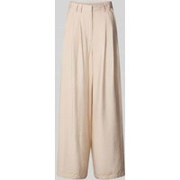 GUIDO MARIA KRETSCHMER WOMAN Wide Leg Bundfaltenhose in Crinkle-Optik Modell 'Finja' in Ecru, Größe 38 GUIDO MARIA KRETSCHMER WOMAN Wide Leg Bundfaltenhose in Crinkle-Optik Modell 'Finja' in Ecru, Größe 38 von GUIDO MARIA KRETSCHMER WOMAN