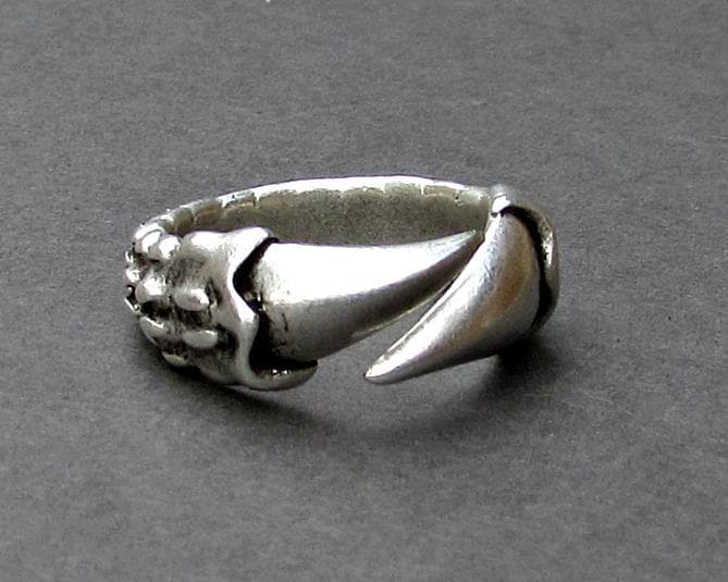 Adlerkralle Aus Zinn Rustikaler Gothic Unisex Schmuck von GUSFREE