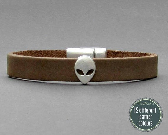 Alien Herren Lederarmband Manschette Leder Armband Silber Überzug Angefertigt Auf Ihrem Handgelenkvatertagsgeschenk von GUSFREE