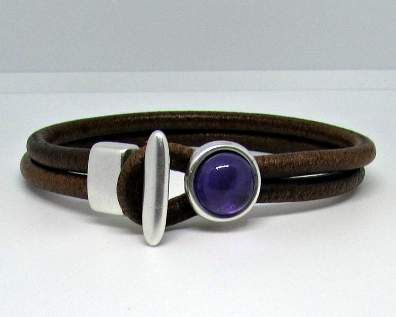 Amethyst Armband, Edelstein Herren Lederarmband Lila Armband Boyfriend Geschenk Schmuck Individuell Ans Handgelenk von GUSFREE