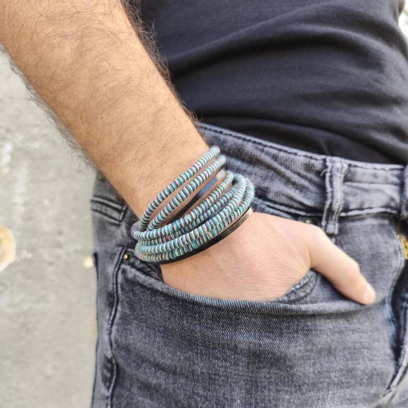 Boho Multi-Wrap Armband Leder & Baumwollkordel, Schmuck in Meeresfarben von GUSFREE