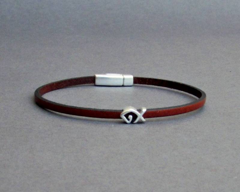 Fisch Lederarmband Silber Charm, Herren Schmuck von GUSFREE