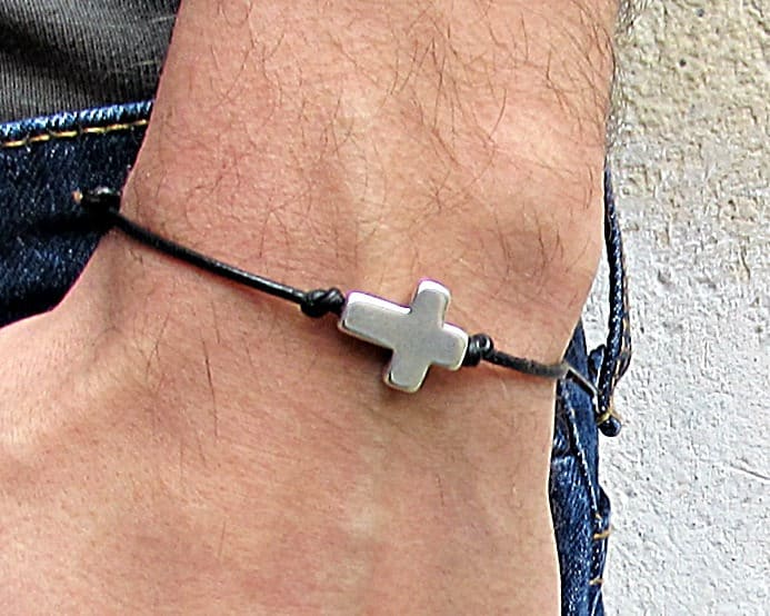 Kreuz, Herren Armband, Silber Kreuz Charm, Lederarmband Für Männer, Geschenk Ihn, Beste Freund Schmuck, Verstellbar von GUSFREE