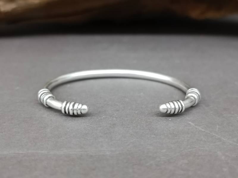 Minimal Unisex Armband Minimalist Silber Bronze Herren Manschette von GUSFREE