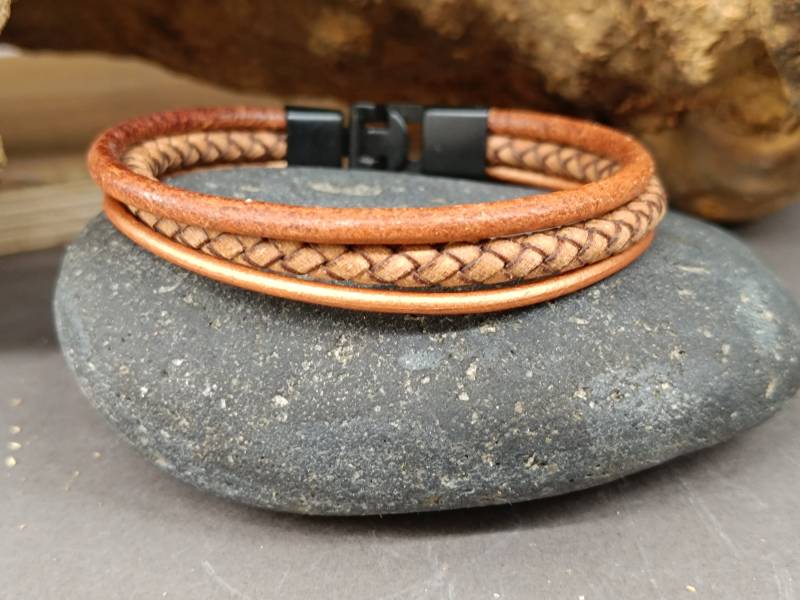 Geflochtenes Lederarmband Armreif Multistrand Boho Unisex Armband Geflochtenes Lederarmband Armreif Multistrand Boho Unisex Armband von GUSFREE