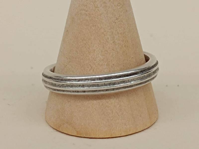 Verstellbarer Ring Aus Zinn Unisex Minimalist Band Verstellbarer Ring Aus Zinn Unisex Minimalist Band von GUSFREE