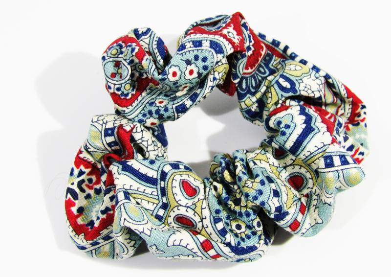Designer Boutique Scrunchie Paisley Designer Boutique Scrunchie Paisley von GVRDesigns