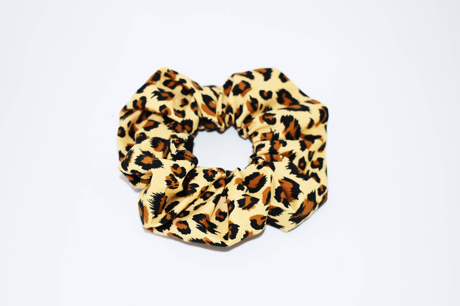 Leopard Scrunchie Leopard Scrunchie von GVRDesigns