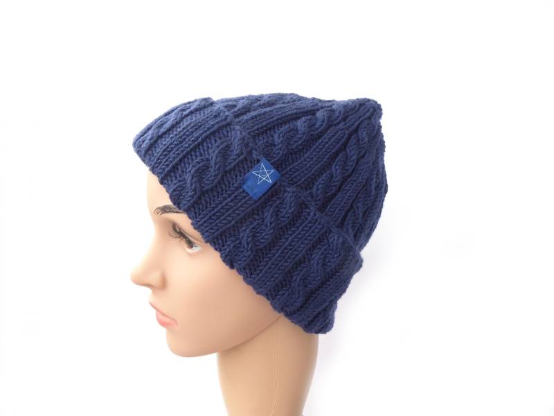 strickmütze Dunkelblau Aus Schurwolle | Merino Handgestrickt Zopfmuster Geschenk Frau Freundin Schwester Mutter Mama Geburtstag Weihnachten von GaHiBu