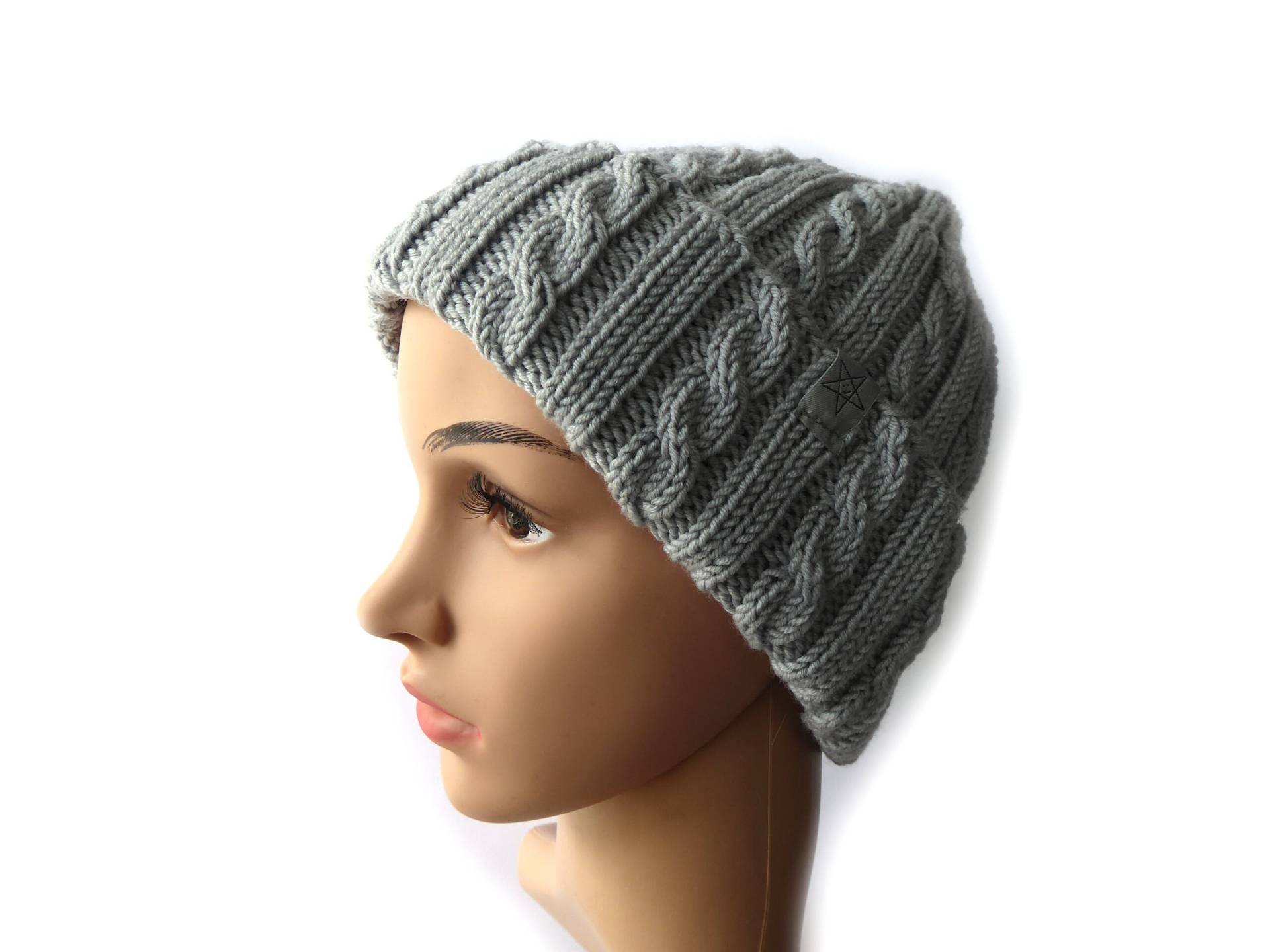 strickmütze Hellgrau Aus Schurwolle | Merino Handgestrickt Zopfmuster Geschenk Frau Freundin Schwester Mutter Mama Geburtstag Weihnachten strickmütze Hellgrau Aus Schurwolle | Merino Handgestrickt Zopfmuster Geschenk Frau Freundin Schwester Mutter Mama Geburtstag Weihnachten von GaHiBu