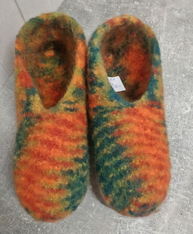 Afp 11 Gr. 34/36 Filzschuhe Kinderschuhe Hüttenschuhe Puschen Hausschuhe Selbstgestrickter Schuhe Filzpatschen von GabisHandelsshop