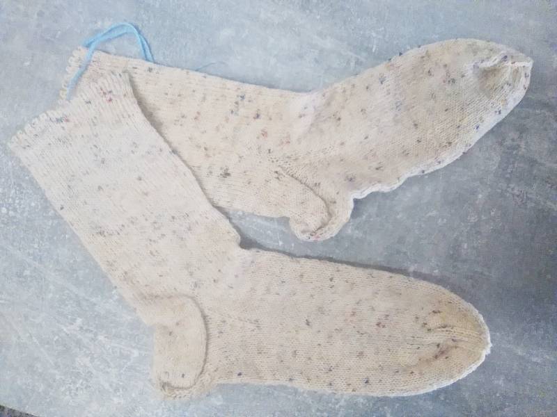 Nr. 4 Gr. 40 - 41 Warme Kuschelige Socken Weiß Meliert Strümpfe Kleidung Handmade Unisex Mode Herren Damen Kinder Geschenk von GabisHandelsshop