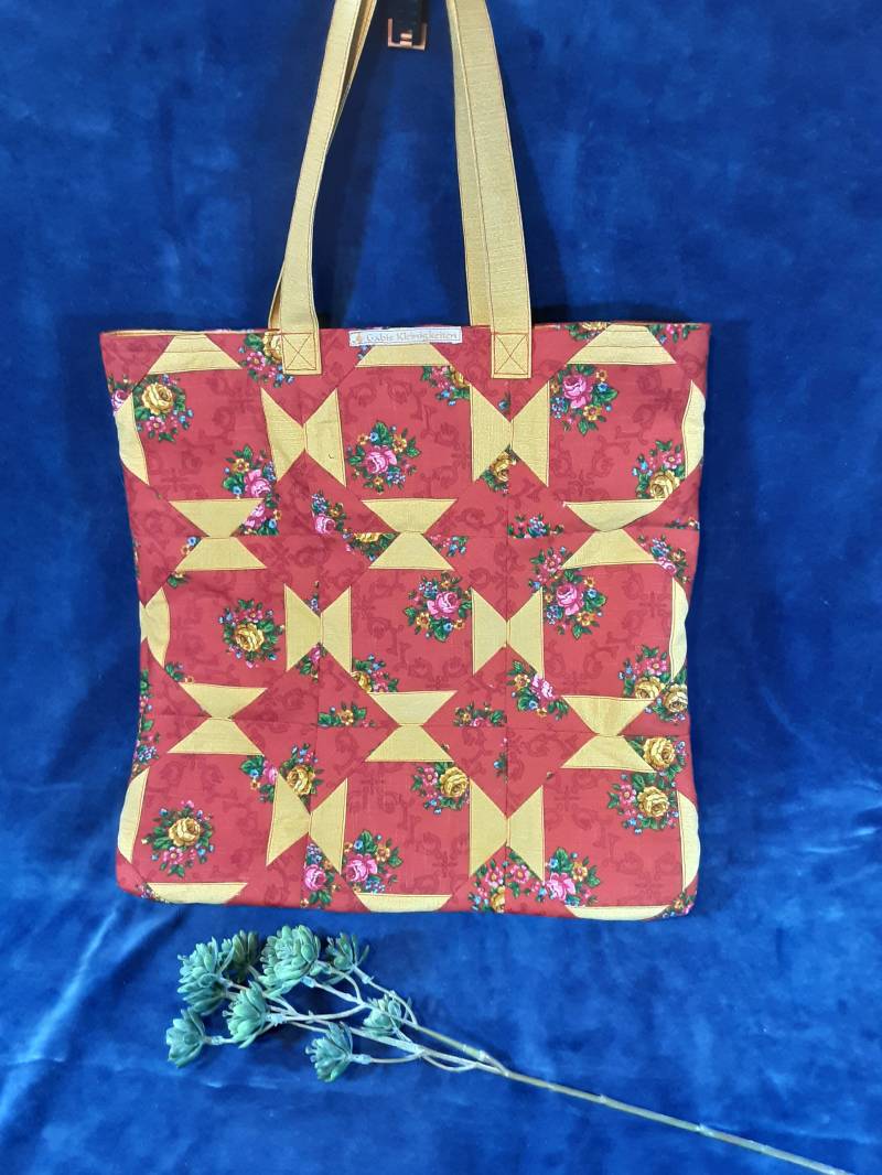 Patchwork Einkaufstasche Upsycling von GabisKleinigkeiten