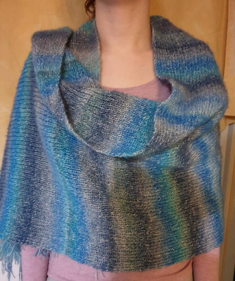 Strick Stola Oder Breiter Schaal, Was Man Gerade Braucht von GabisKleinigkeiten