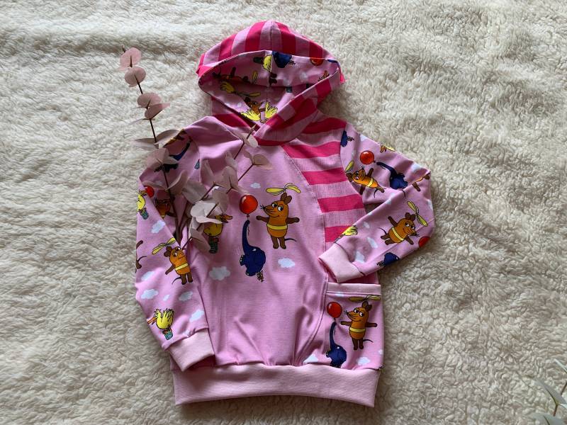 Kapuzenpullover Die Sendung Mit Der Maus, Ente, Elefant in Größe 110 Kapuzenpullover Die Sendung Mit Der Maus, Ente, Elefant in Größe 110 von GabisNaehtraum