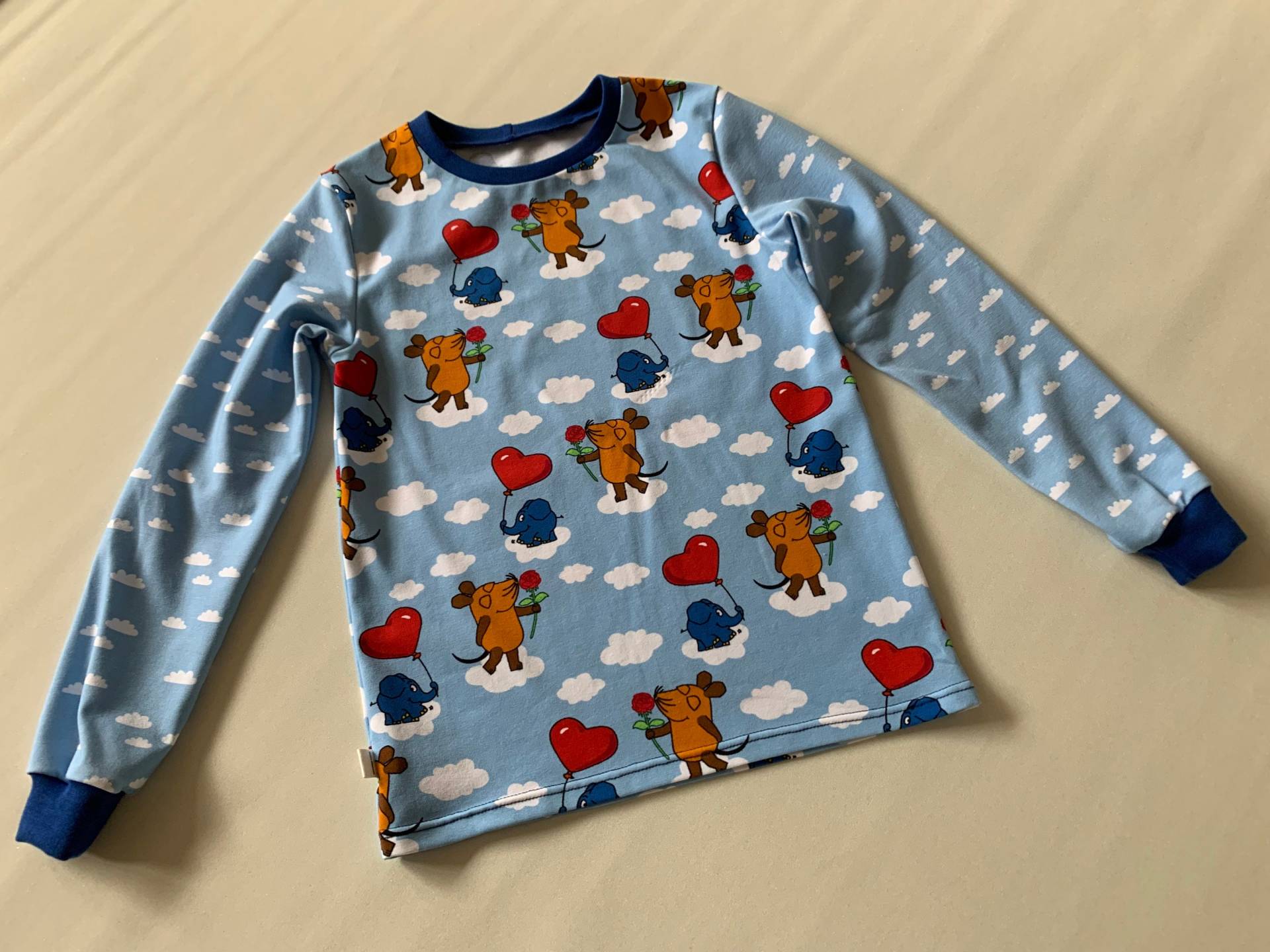 Langarmshirt Sendung Mit Der Maus Langarmshirt Sendung Mit Der Maus von GabisNaehtraum