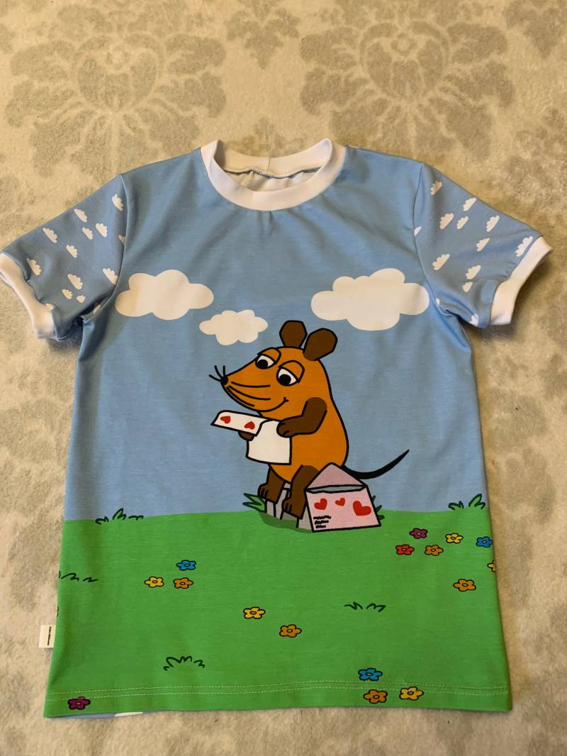 T-Shirt Die Sendung Mit Der Maus Brief in Größe 122 T-Shirt Die Sendung Mit Der Maus Brief in Größe 122 von GabisNaehtraum
