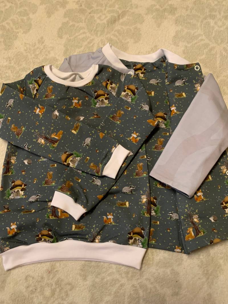 Wendejacke Waldtiere Mit Passendem T Shirt in Größe 104 Wendejacke Waldtiere Mit Passendem T Shirt in Größe 104 von GabisNaehtraum