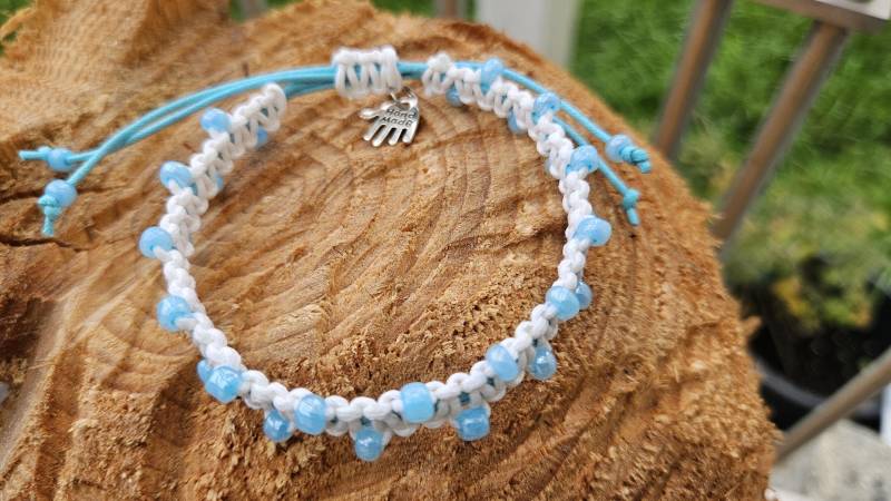 Makramee-Armband Mit Perlen von GabisSchatzkiste