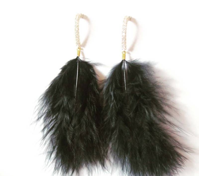Handgemachte Feder Ohrringe, Schwarz Mode Glitzer Ohrringe Handgemachte Feder Ohrringe, Schwarz Mode Glitzer Ohrringe von Gabiworks