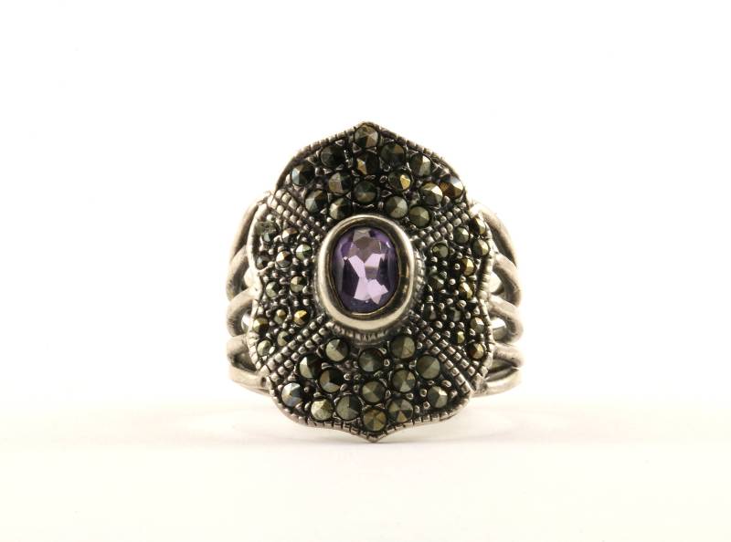 Vintage Größe 6.75 Schriftrolle Design Amethyst Markasit Cocktail Ring 925 Sterling Silber Rg 3193 von GabrielStar