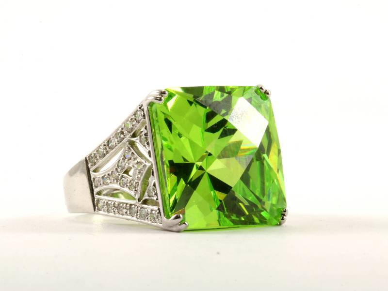 Vintage Größe 7 Damen Großes Kissen Grün Kristall Ring 925 Sterling Silber Rg 975-E von GabrielStar