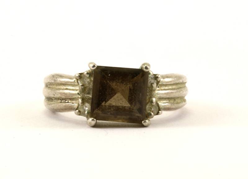 Vintage Größe 7 Princess Cut Braun Farbe Kristall Inlay Ring 925 Sterling Silber Rg 2973 von GabrielStar