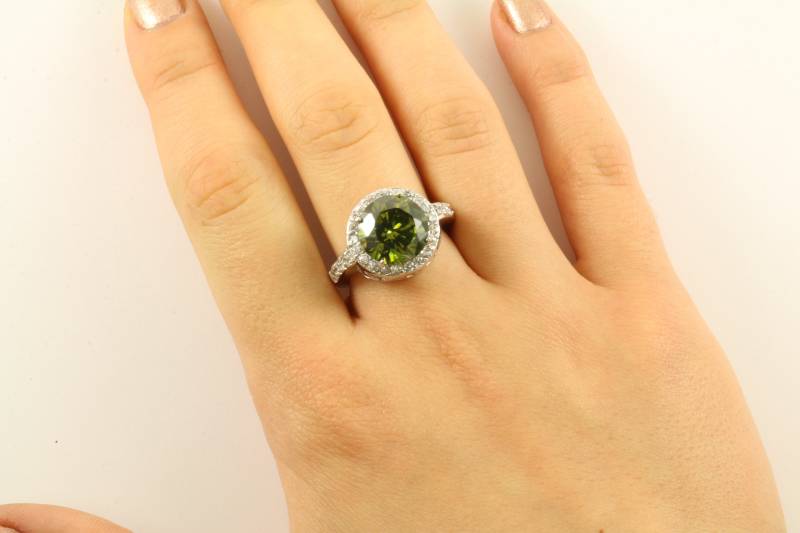 Vintage Größe 8, 25 Funkelnde Grüne Peridot Kristalle Cz Cocktail Design Ring 925 Sterling Silber Rg 4257 von GabrielStar