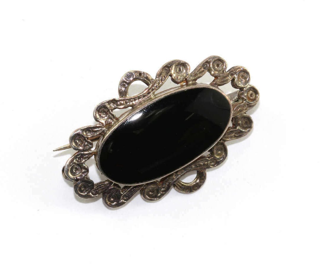 Vintage Oval Onyx Scroll Design Anhänger Pin/Brosche 925 Sterling Bb 657 Vintage Oval Onyx Scroll Design Anhänger Pin/Brosche 925 Sterling Bb 657 von GabrielStar