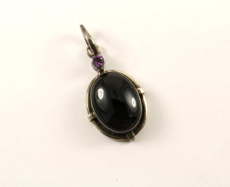Vintage Ovalen Schwarzen Edelstein Lila Amethyst Design Anhänger 925 Sterling Pd 2225 von GabrielStar